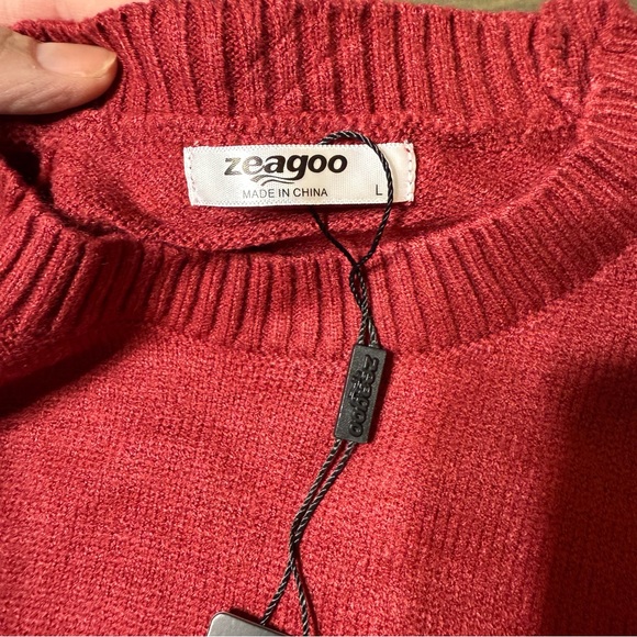 Zeagoo Burgundy Swester withOpen Weave Sleeves - Picture 5 of 5